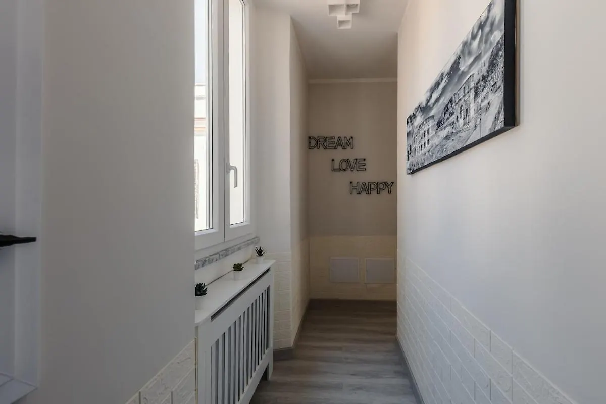 Hadrian'S House Apartment Rome Italy